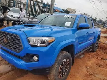 Toyota Tacoma