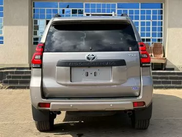 Toyota Landcruiser prado TX.L