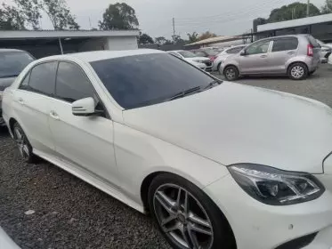 Mercedes-Benz E250