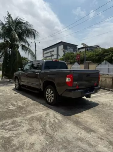 Toyota Tundra