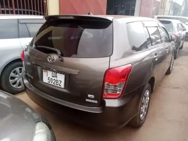 Toyota Fielder 