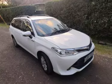 Toyota Fielder hybrid 