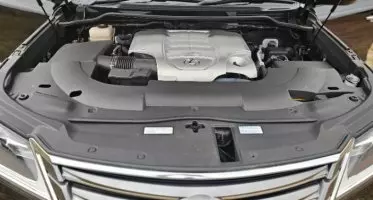 Lexus 570