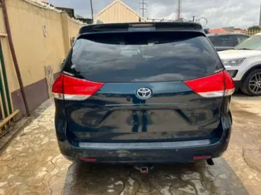 Toyota Sienna