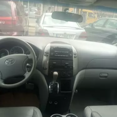 Toyota Sienna