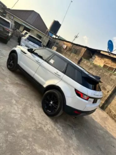 RANGE ROVER Vogue