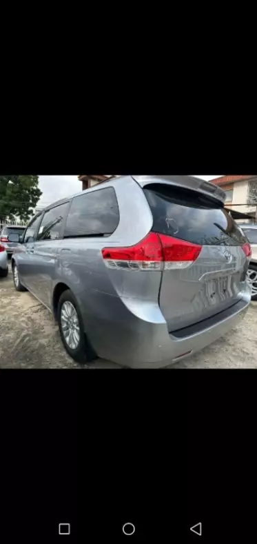 Toyota Sienna