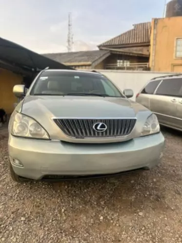 Lexus RX 330
