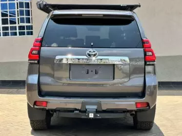 Toyota Landcruiser Prado
