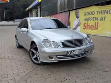 Mercedes-Benz C 200