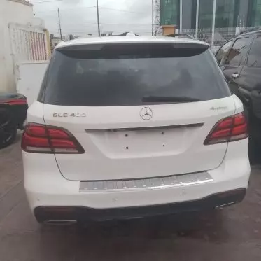 Mercedes-Benz GLE 400