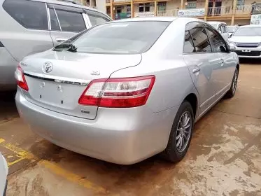 Toyota Premio