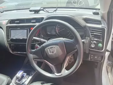 Honda Grace Hybrid