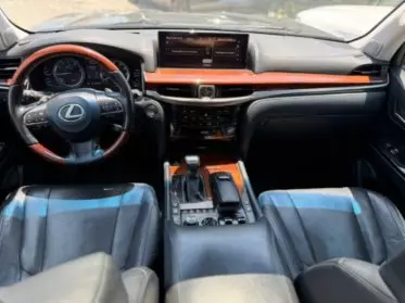 Lexus LX 570