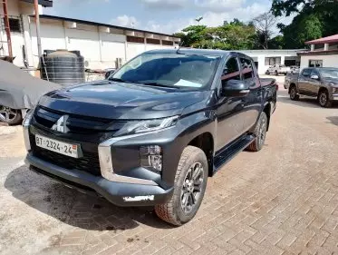 Mitsubishi L200 D/C Sportero A/T