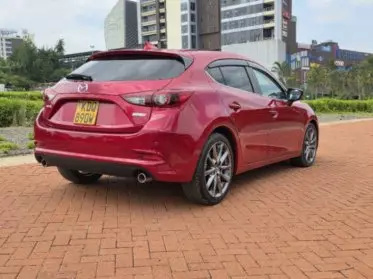 Mazda Axela