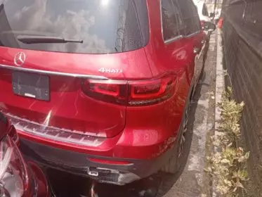 Mercedes-Benz GLB 250
