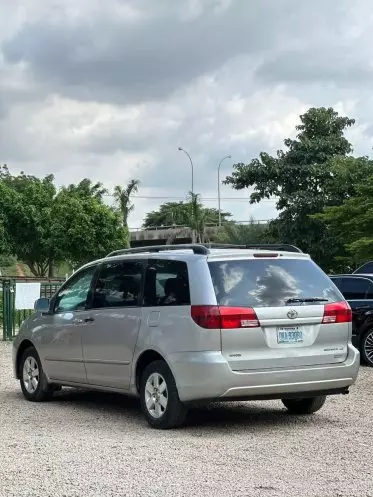 Toyota Sienna