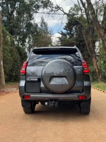 Toyota Landcruiser Prado