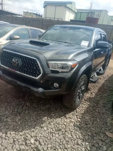 Toyota Tacoma