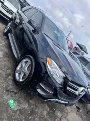 Mercedes-Benz GLE 350