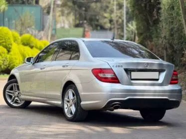 Mercedes-Benz C 200
