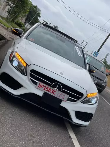 Mercedes-Benz C 300
