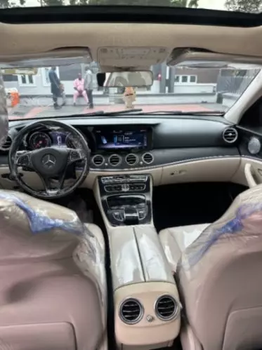 Mercedes-Benz E 300