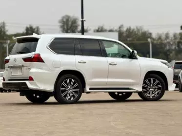 Lexus LX 570