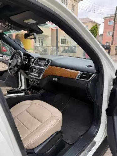 Mercedes-Benz ML 350