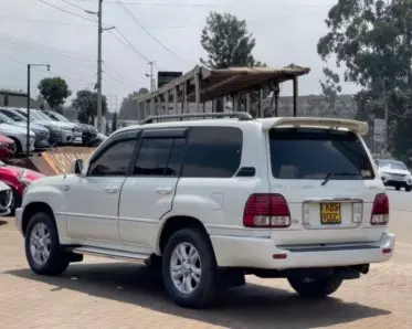 Toyota Landcruiser  V8