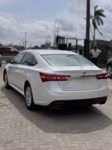 Toyota Avalon