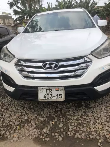 Hyundai Grand Santa Fe