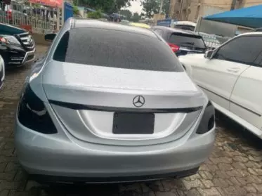 Mercedes-Benz 300