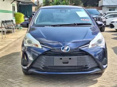 Toyota vitz hybrid