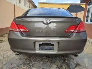 Toyota Avalon