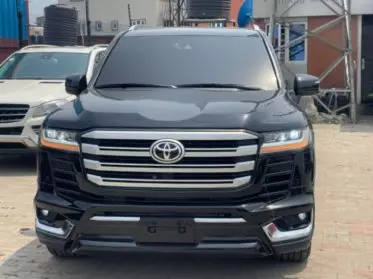 Toyota Landcruiser 300 VX
