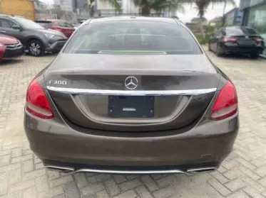 Mercedes-Benz C 300
