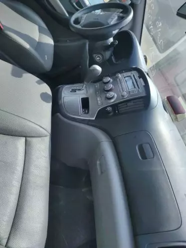 Hyundai H-1 Starex