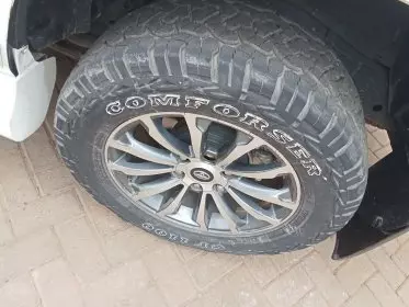 Toyota Land Cruiser Prado VX.L