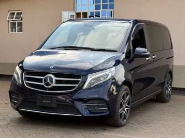 Mercedes-Benz V 220