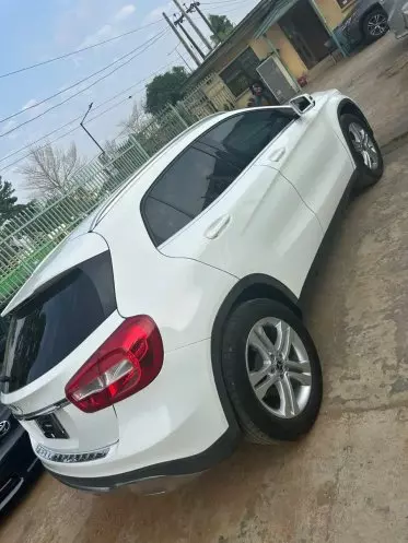 Mercedes-Benz GLA 250