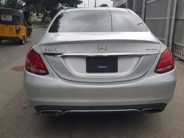 Mercedes-Benz C 300