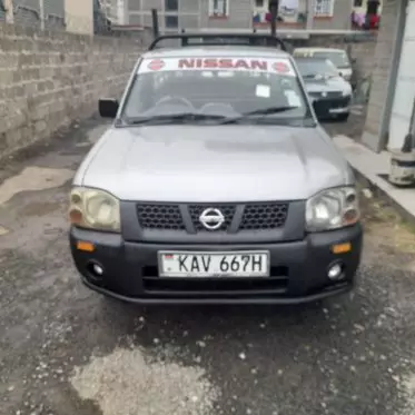 Nissan NV300
