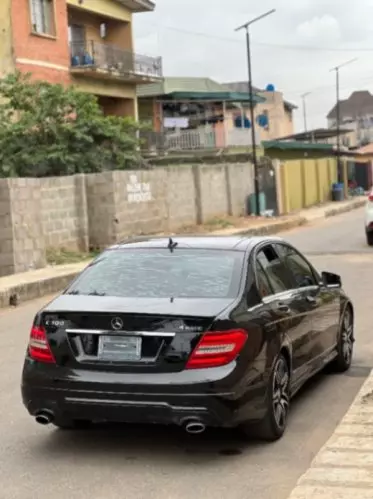 Mercedes-Benz C 300