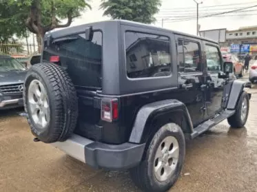 JEEP Wrangler Sahara