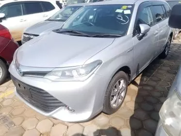 Toyota Fielder hybrid 