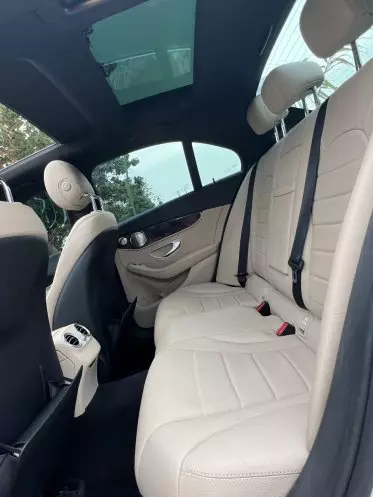 Mercedes-Benz C400
