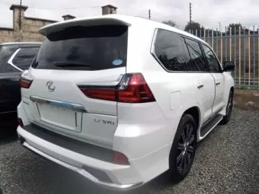 Lexus LX 570