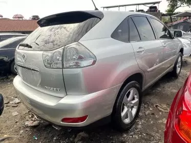Lexus RX 330